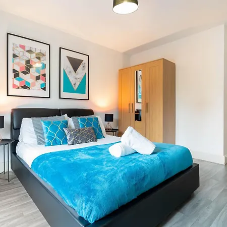 Centre - Balcony - Netflix - Park Facing 38akw Birmingam
